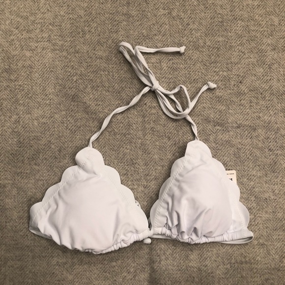 LAST CHANCE Nasty Gal Catching Waves Bikini Top - Picture 4 of 5